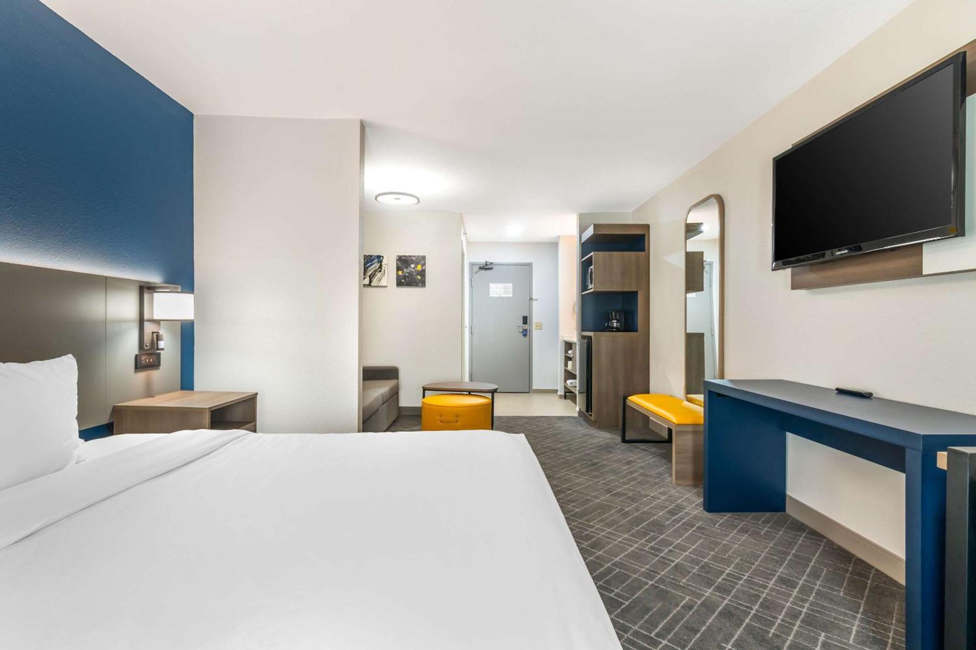 Hotel Comfort & St Louis - 3*